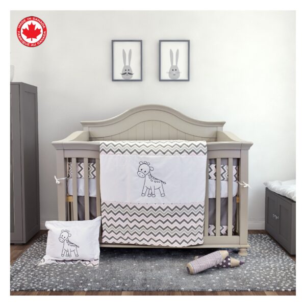 Transform your baby’s room with this 7-piece cozy bedding set - Image 3