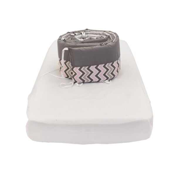 Transform your baby’s room with this 7-piece cozy bedding set - Image 7