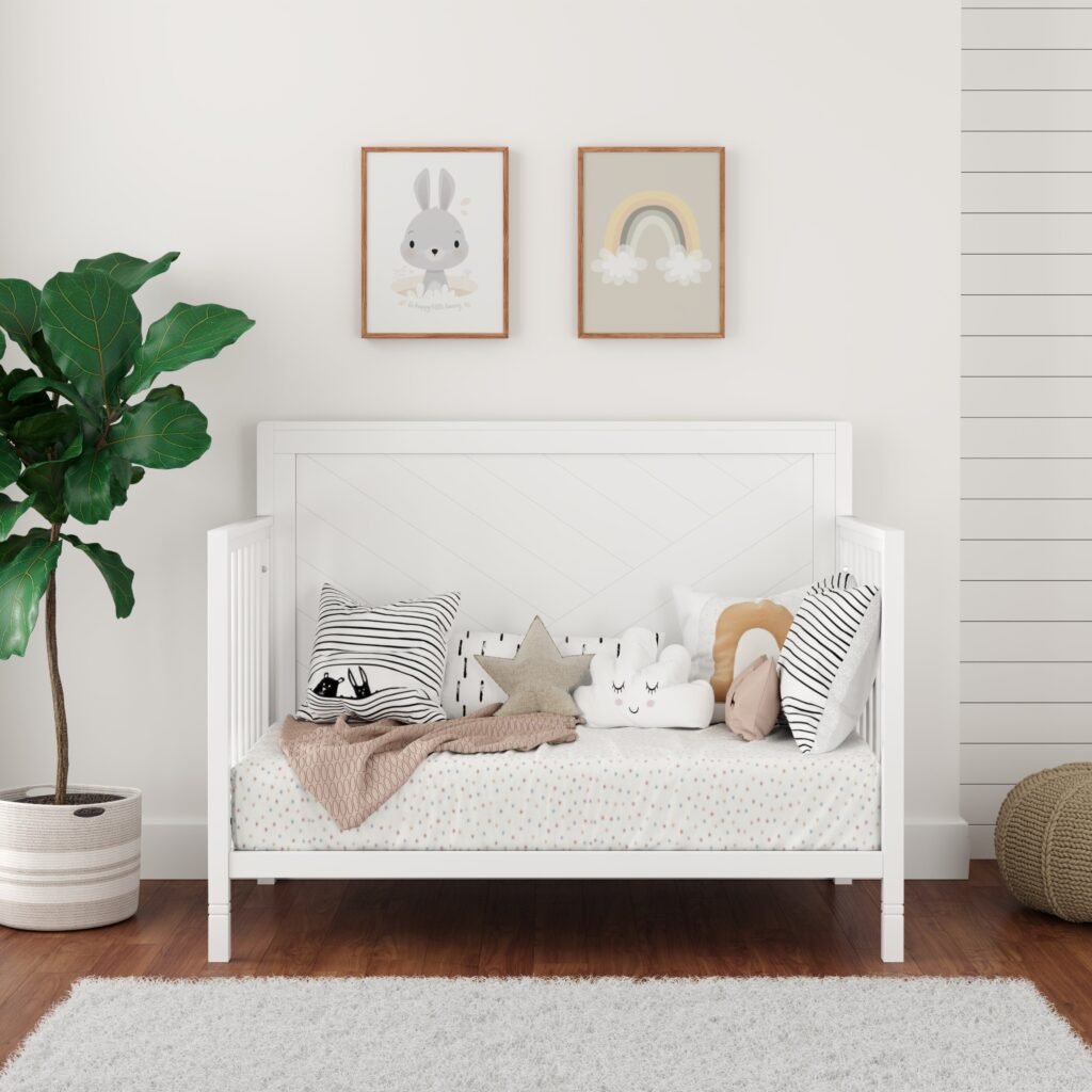 Bebelelo_ModernaCrib_White_DaybedFullroom Moderna convertible crib, white