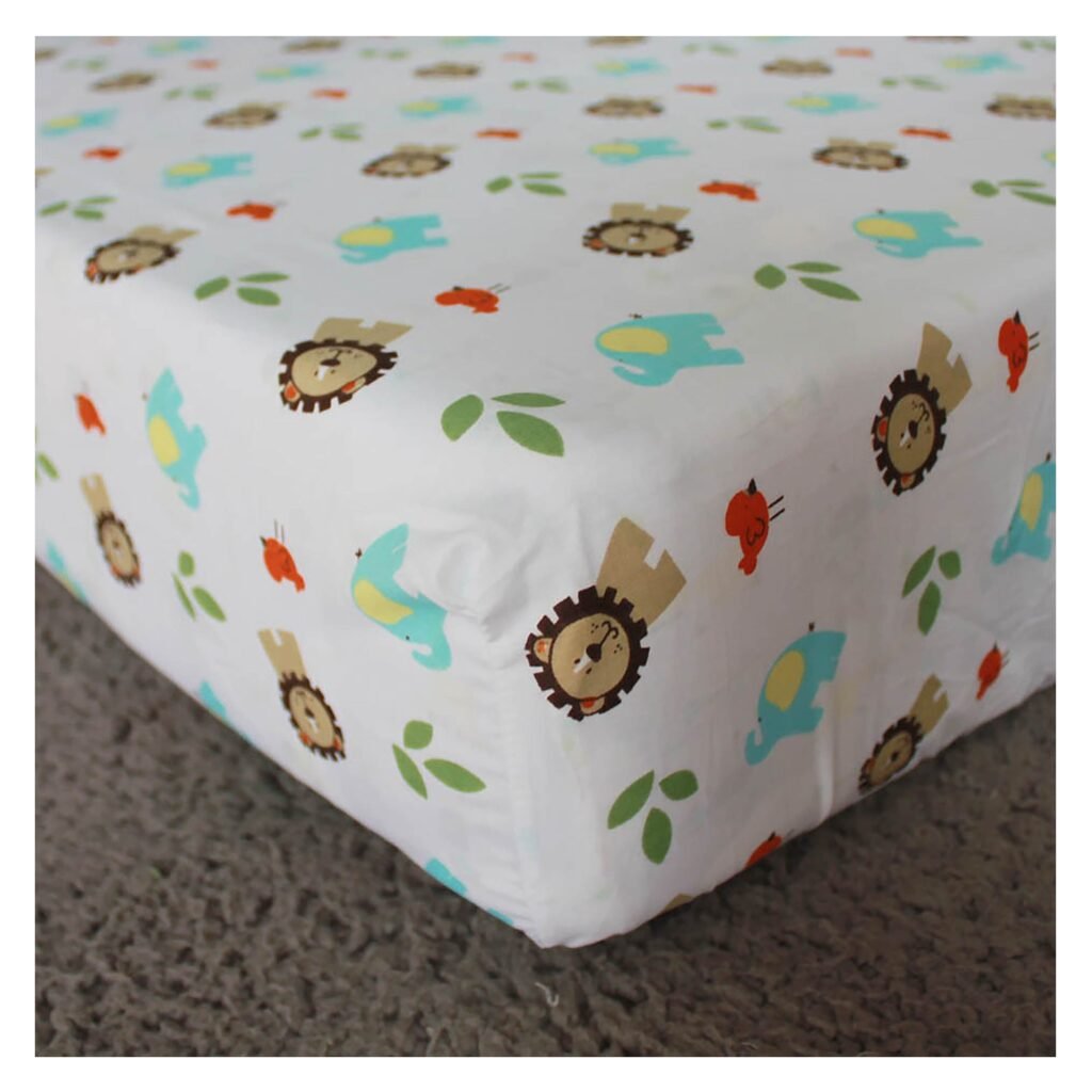 Boobeyeh 4-piece animal crib bedding set, lion, trees, elephant
