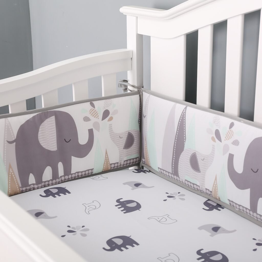 Boobeyeh 5-piece grey and white elephant crib bedding set